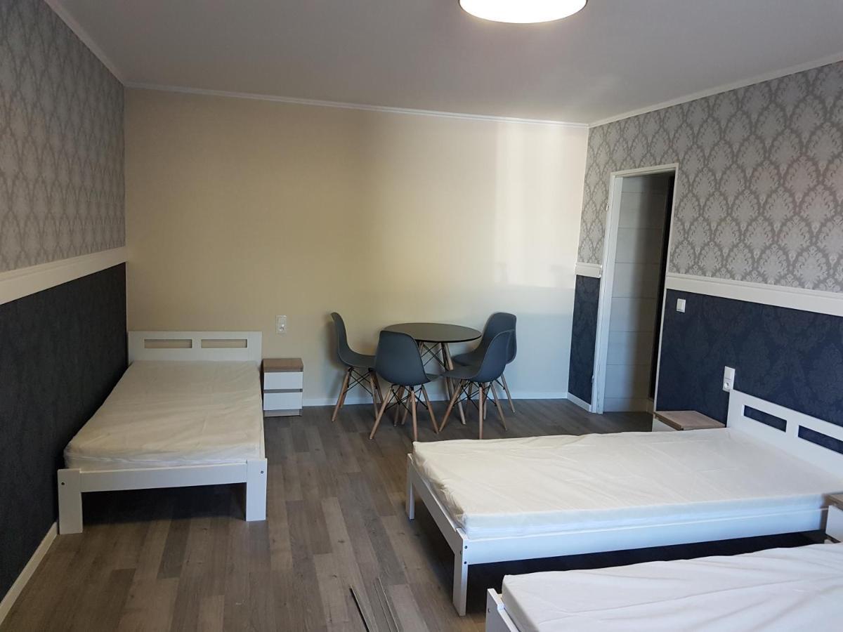 Dworek Pod Lwami Apartment Lewin Brzeski Exterior foto